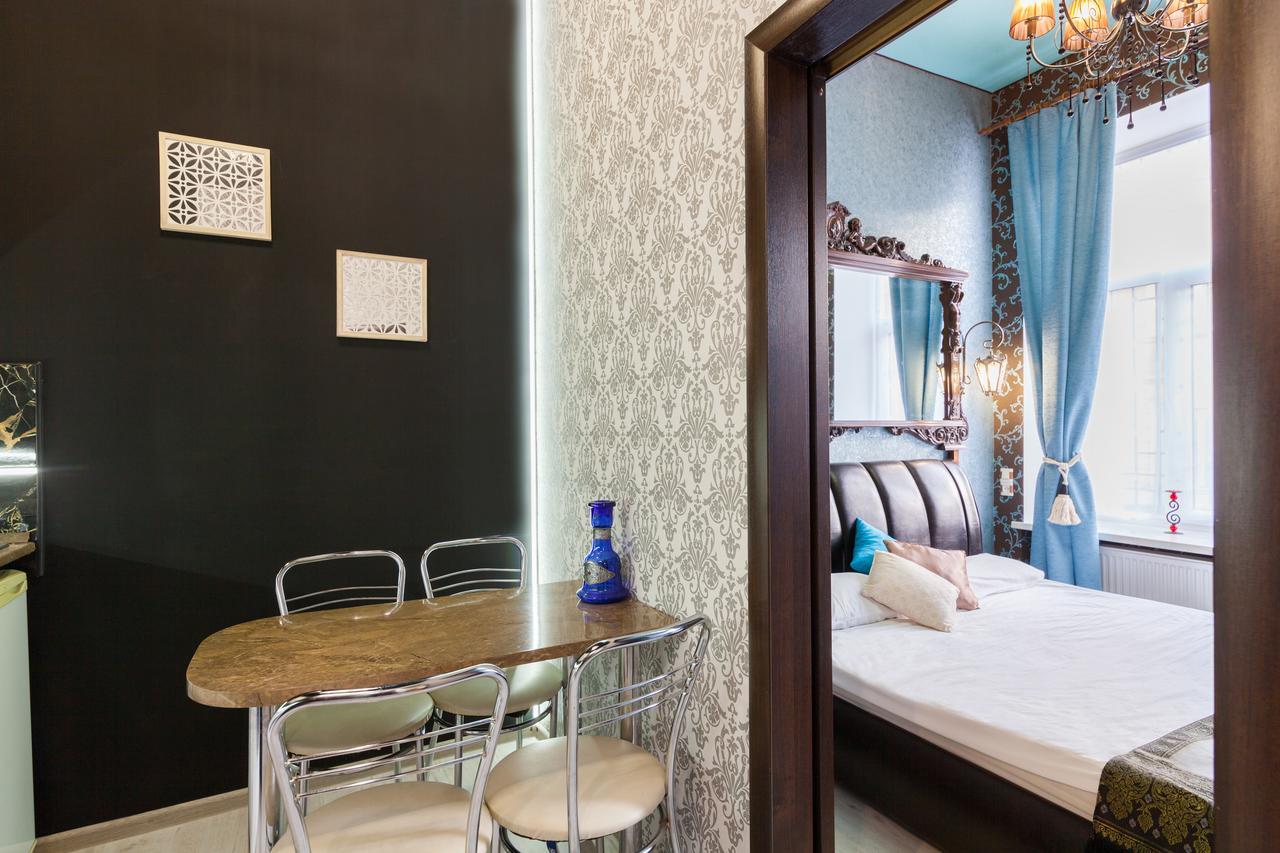 Austrian Apartments Leopolli Near Railway Station Liov Exterior foto